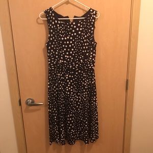 Women’s sleeveless dress